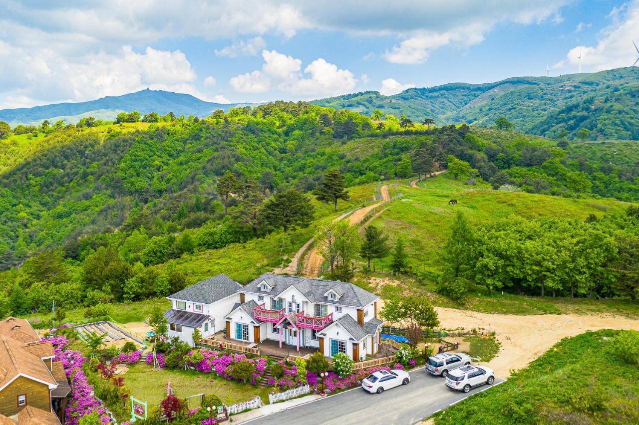 Pungcha & Herb Pension Pyeongchang Eksteriør billede