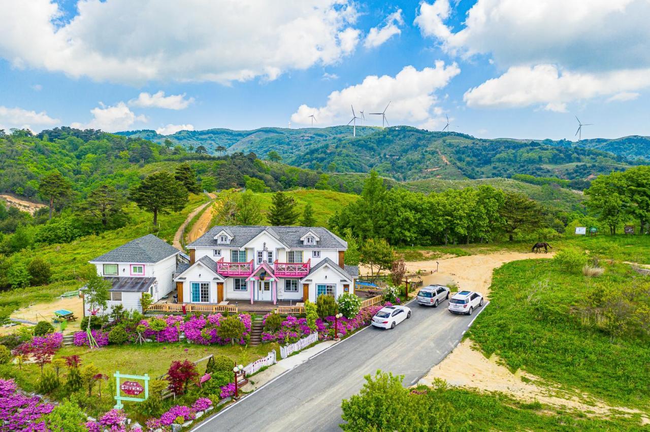 Pungcha & Herb Pension Pyeongchang Eksteriør billede